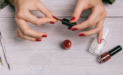 Как сделать ногти зрительно длиннее